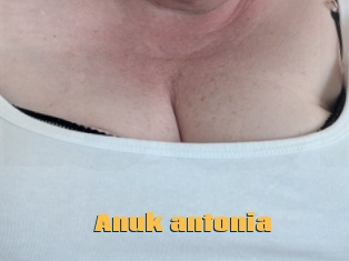 Anuk_antonia