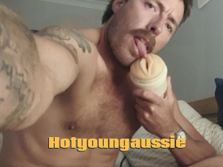 Hotyoungaussie