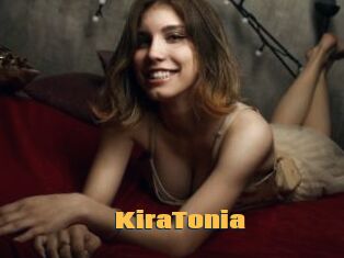 KiraTonia