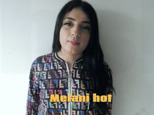 Melani_hot