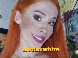 Moonxwhite