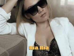 Ria_Ria