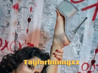 Taylorbunnyxx